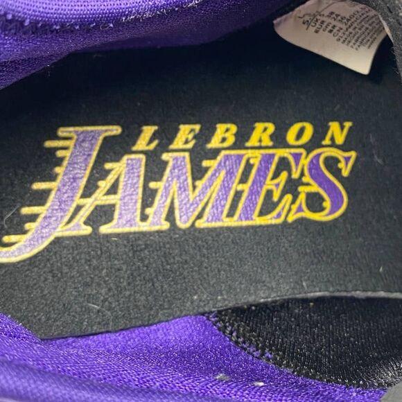 Nike Lebron Sz 5.5Y XVII GS Basketball Shoes Lakers Black CW2760-004 Youth - Picture 4 of 10